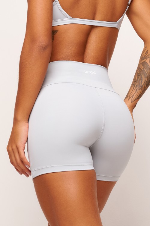 Short Cinza sem costura frontal