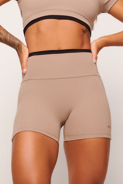 Short Marrom Balance