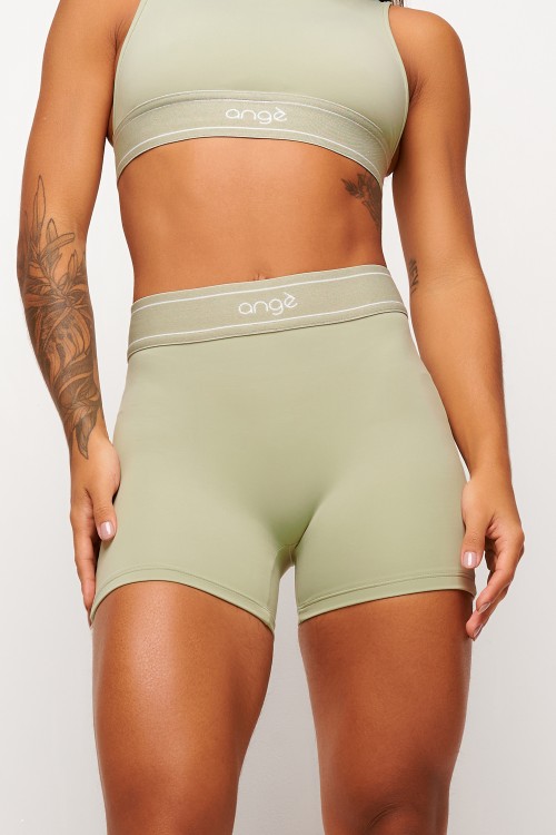 Short Pistache Flowing